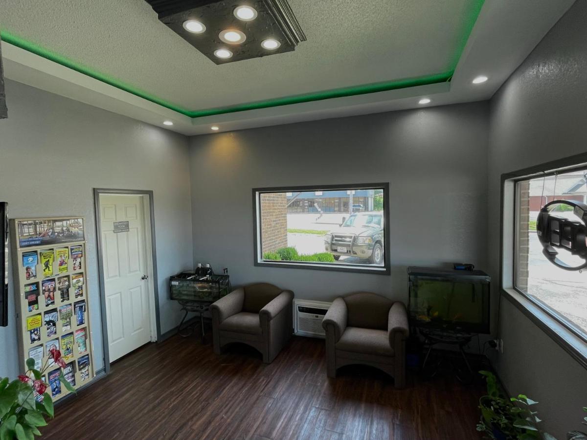 Royal Inn & Suites Mountain Grove Buitenkant foto